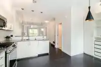 98 100 KLAHANIE DRIVE - thumbnail 13