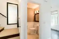 98 100 KLAHANIE DRIVE - thumbnail 19