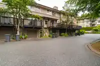 98 100 KLAHANIE DRIVE - thumbnail 37