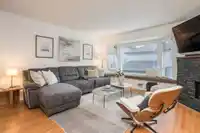 27 1195 FALCON DRIVE - thumbnail 1