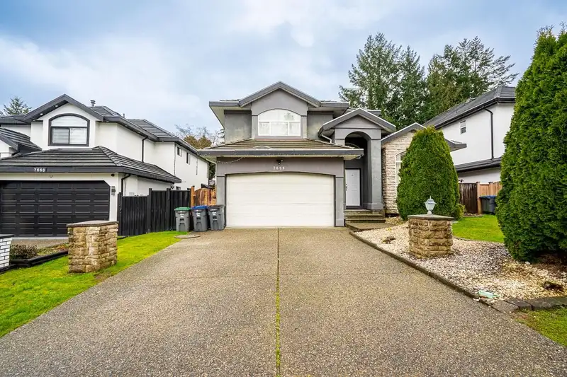 7658 147A STREET - photo 1 of 39