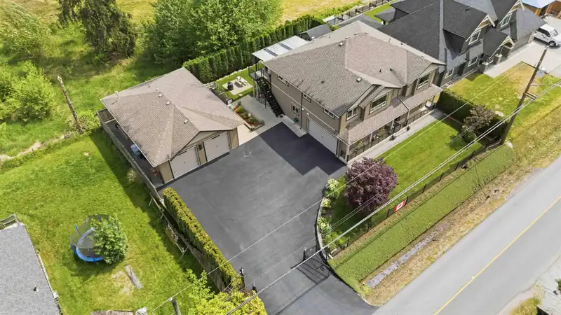 12172 252 STREET - photo 1 of 39