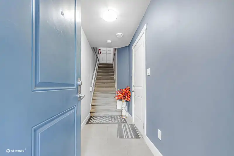 19 12036 66 AVENUE - photo 4 of 26