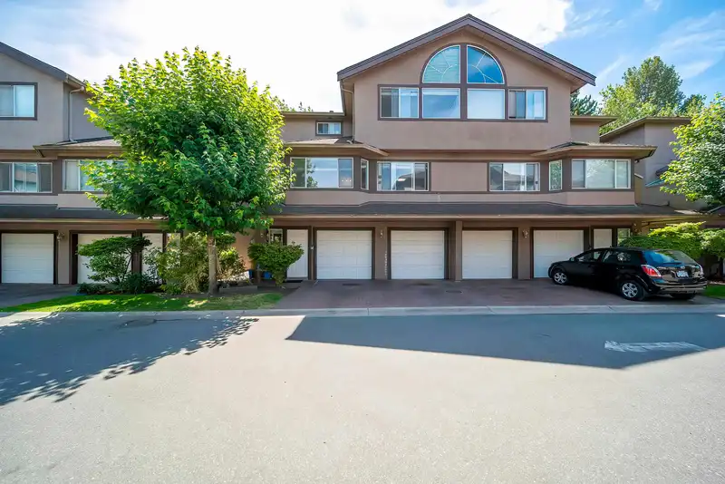 41 5380 SMITH DRIVE - photo 1 of 31