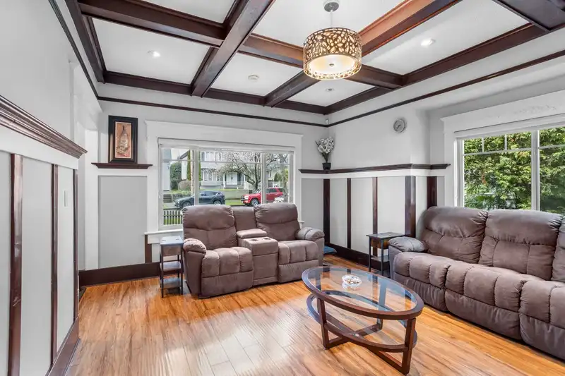 1408 EDINBURGH STREET - photo 4 of 39
