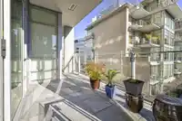 310 1616 COLUMBIA STREET - thumbnail 6