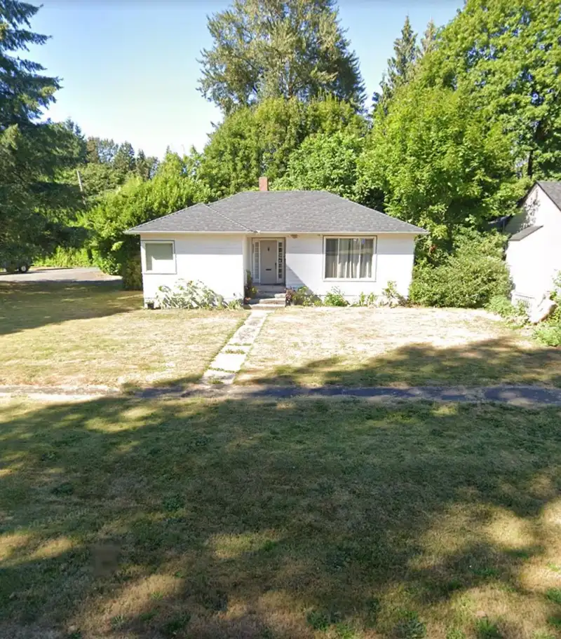 33521 BRAUN AVENUE - photo 1 of 4