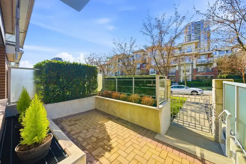 TH6 271 FRANCIS WAY - photo 3 of 39