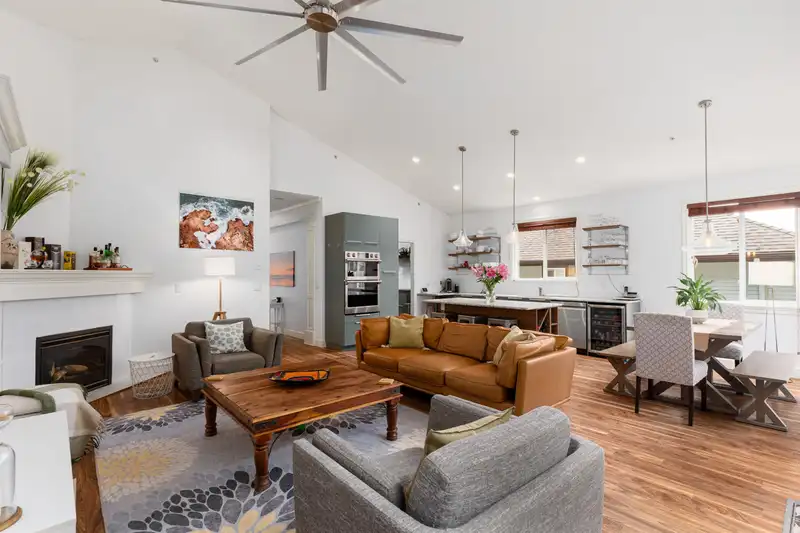 13451 240TH STREET - photo 3 of 37