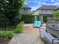 12 9800 GRANVILLE AVENUE - thumbnail 6