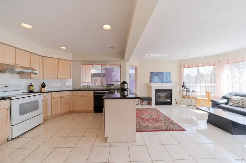 6758 KITCHENER STREET - photo 2 of 40