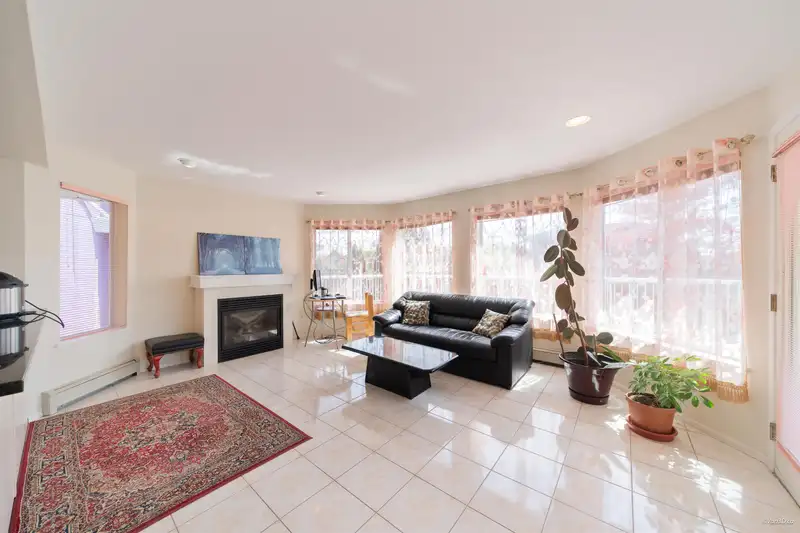 6758 KITCHENER STREET - photo 3 of 40