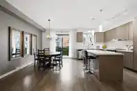 10 10735 84 AVENUE - thumbnail 2