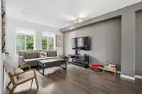 10 10735 84 AVENUE - thumbnail 7