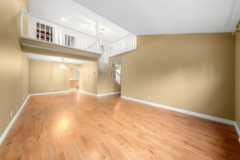 1048 LOMBARDY DRIVE - photo 2 of 38