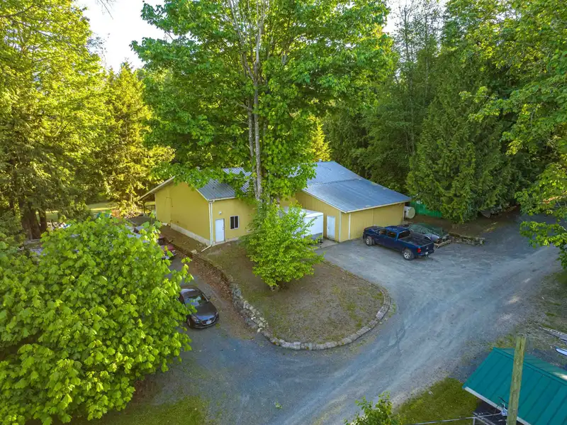 47400 EXTROM ROAD - photo 3 of 38