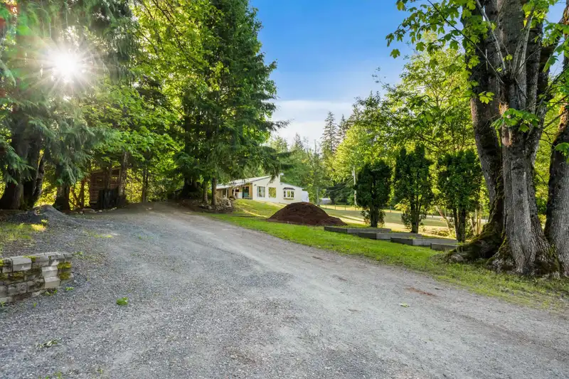 47400 EXTROM ROAD - photo 4 of 38