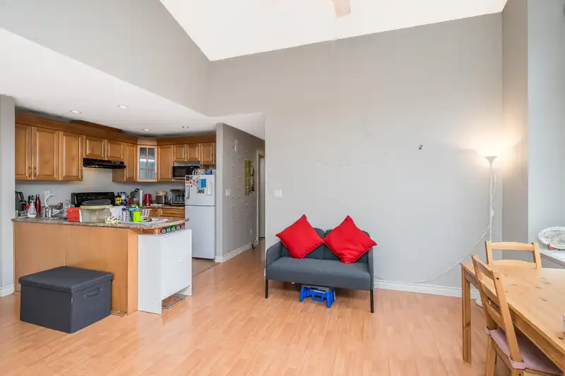 207 2828 152 STREET - photo 4 of 17
