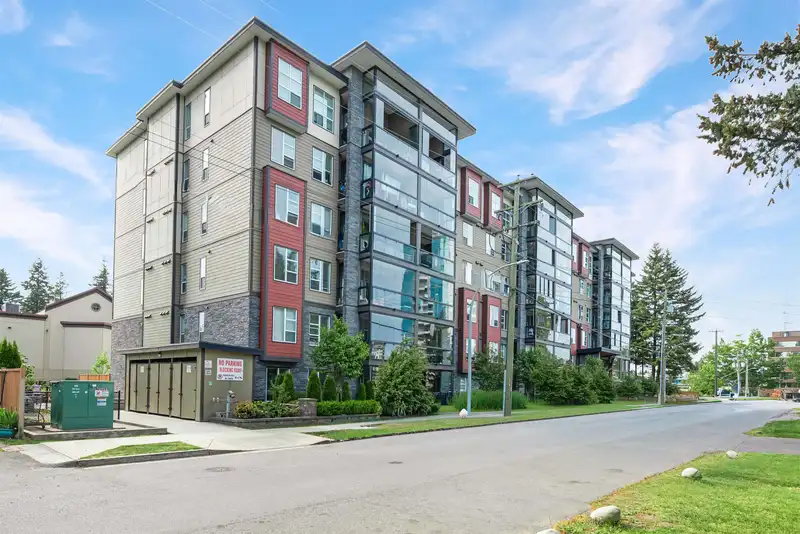 303 2649 JAMES STREET - photo 1 of 21