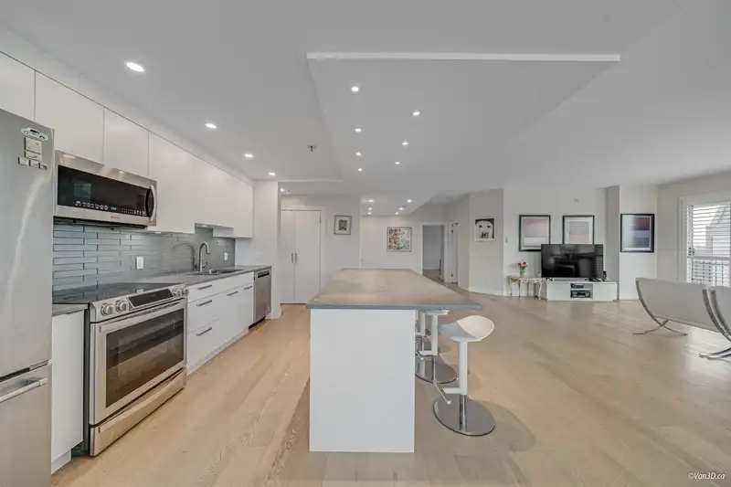 2102 555 AUSTIN AVENUE - photo 3 of 29
