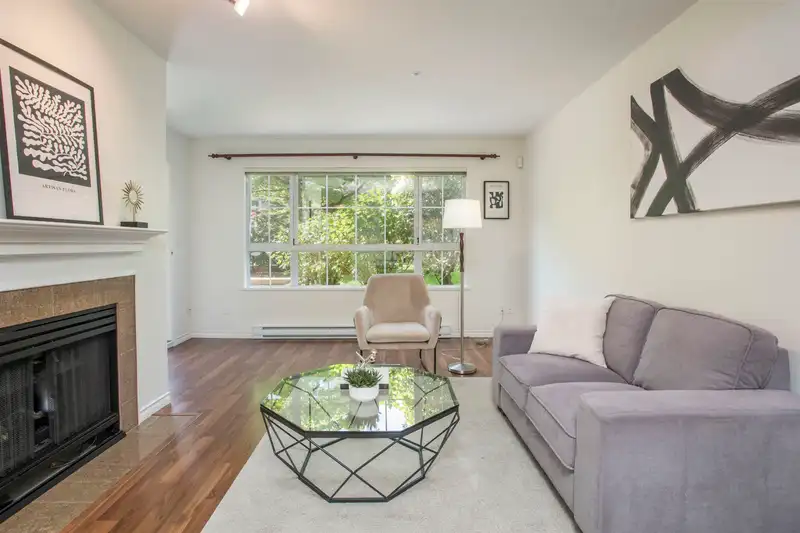 144 2980 PRINCESS CRESCENT - photo 2 of 28