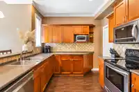 5770 167A STREET - thumbnail 10