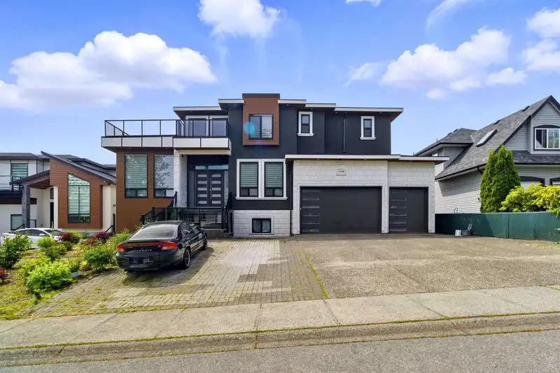 27038 25A AVENUE - photo 1 of 28