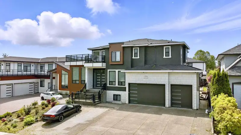 27038 25A AVENUE - photo 3 of 28