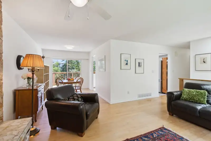 1130 TUXEDO DRIVE - photo 4 of 40
