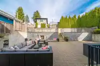 1068 HOLDOM AVENUE - thumbnail 35