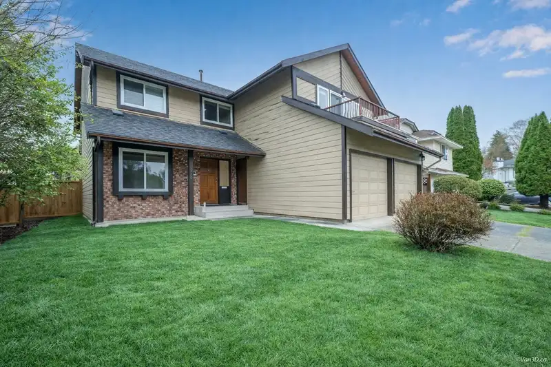 2813 WINDRUM AVENUE - photo 2 of 34