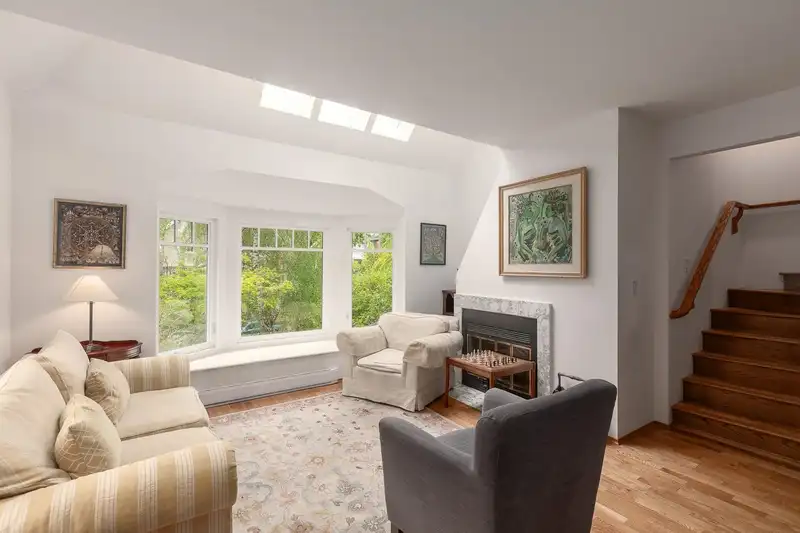 2546 W 2ND AVENUE - photo 2 of 21