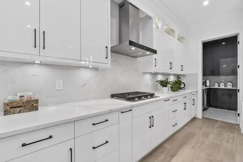 2731 201 STREET - photo 2 of 40