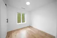 1 2777 E 27TH AVENUE - thumbnail 17