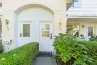 38 3380 GLADWIN ROAD - thumbnail 1