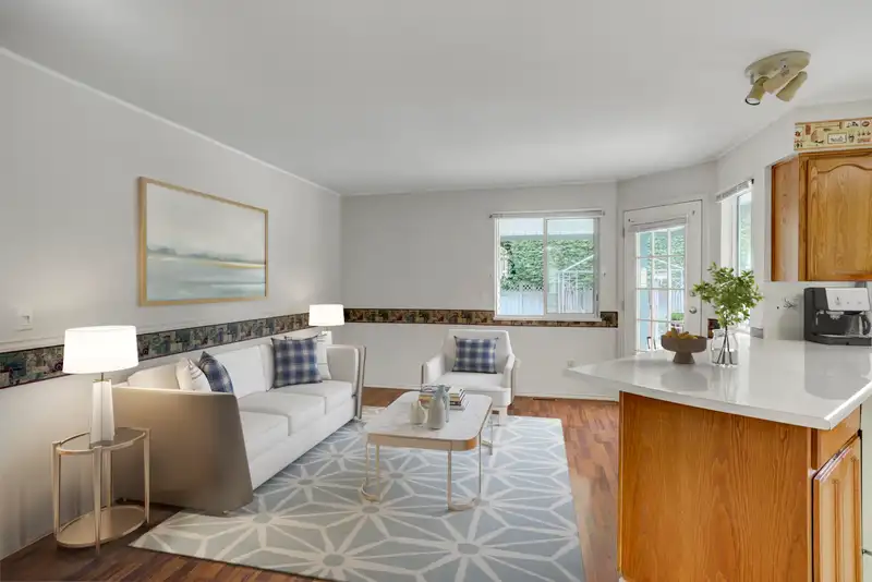 21404 86A CRESCENT - photo 4 of 40
