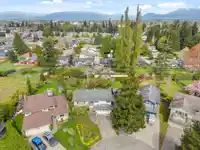 9507 204B STREET - thumbnail 34