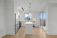 423 7506 199A STREET - thumbnail 8