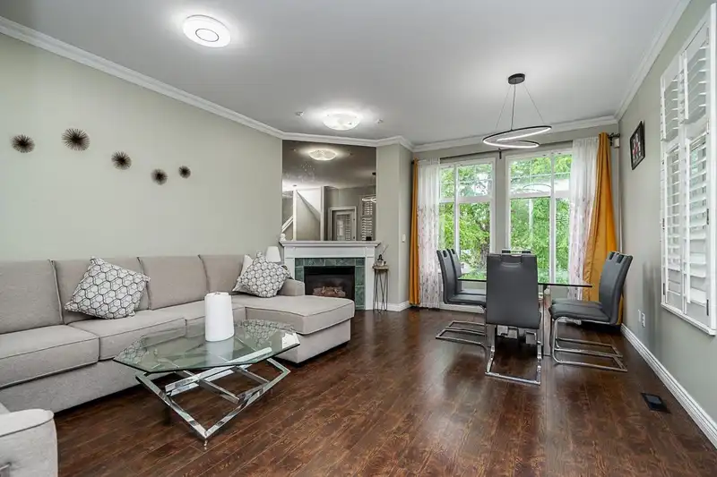 1 14877 58 AVENUE - photo 3 of 38