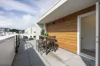 35 6328 KING GEORGE BOULEVARD - thumbnail 1