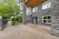 204 20630 DOUGLAS CRESCENT - thumbnail 3