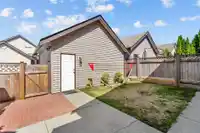 6533 193B STREET - thumbnail 18