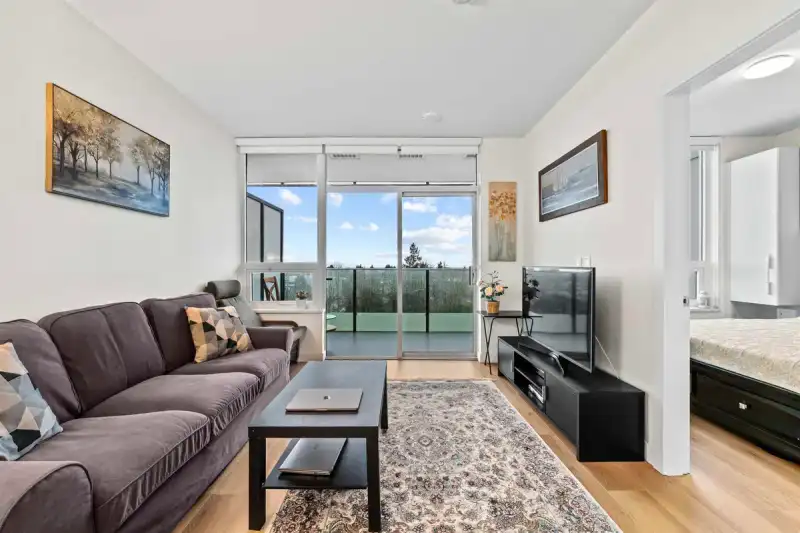 706 6463 SILVER AVENUE - photo 1 of 28