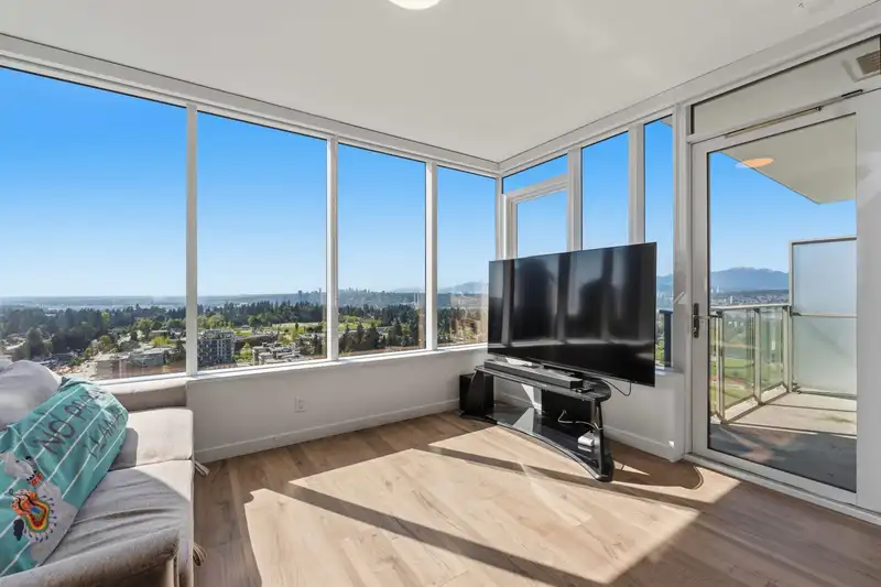 2801 10448 UNIVERSITY DRIVE - photo 1 of 40