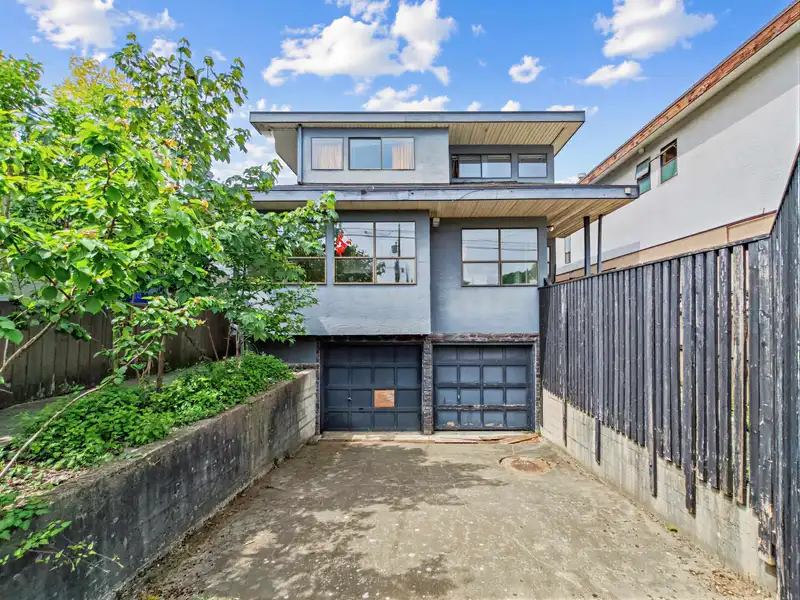 3628 DUNBAR STREET - photo 1 of 40