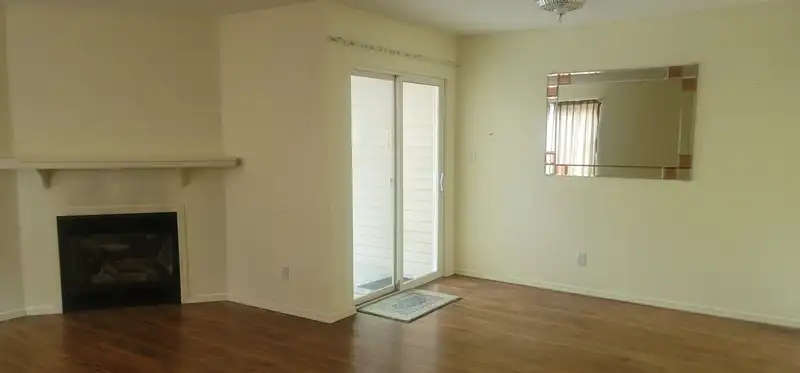 43 15020 66A AVENUE - photo 2 of 10