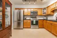 207 1576 MERKLIN STREET - thumbnail 10