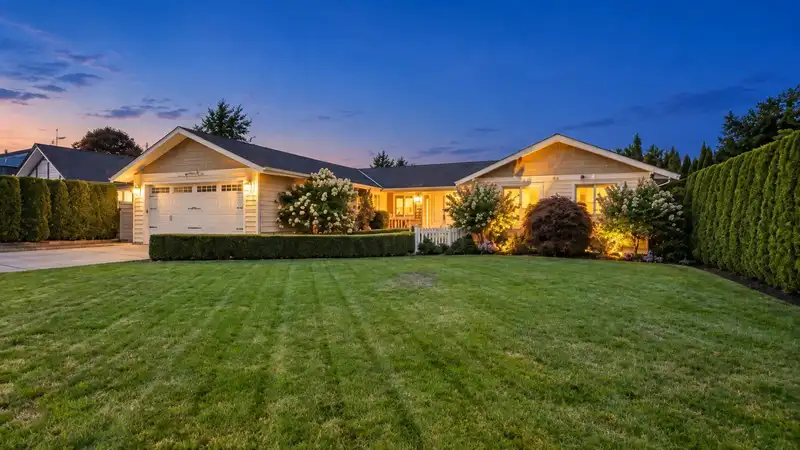 26973 33 AVENUE - photo 1 of 38