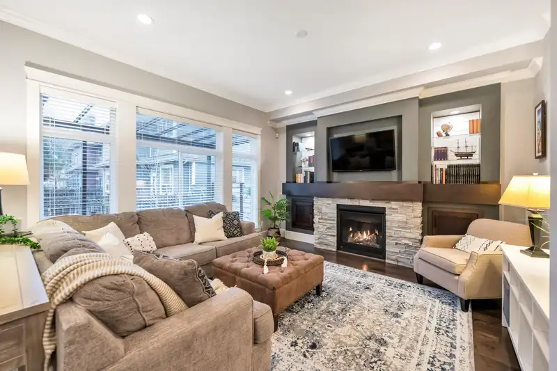 308 171 STREET - photo 3 of 36
