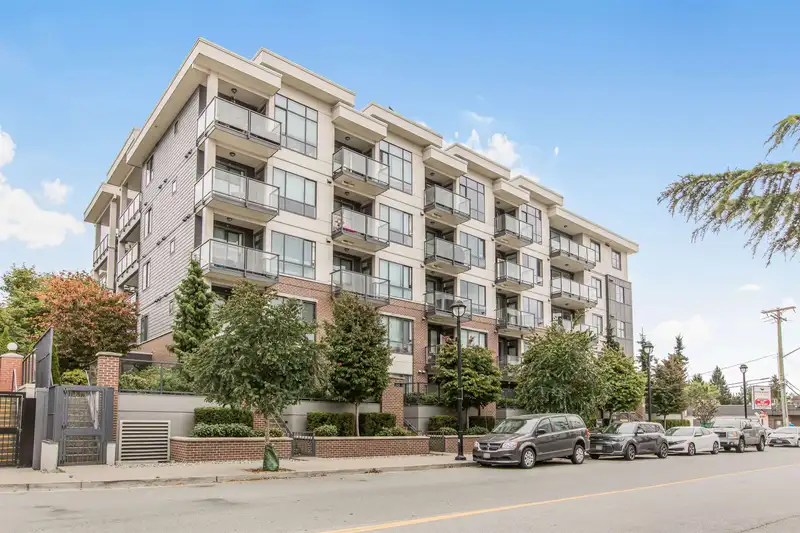 313 5638 201A STREET - photo 1 of 17